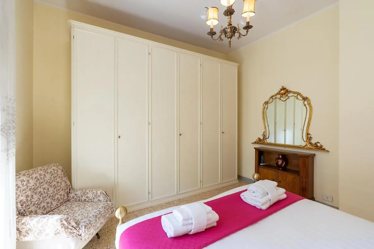 Apartamento Colosseum 15 Minutes Away Big, Bright & Central Roma