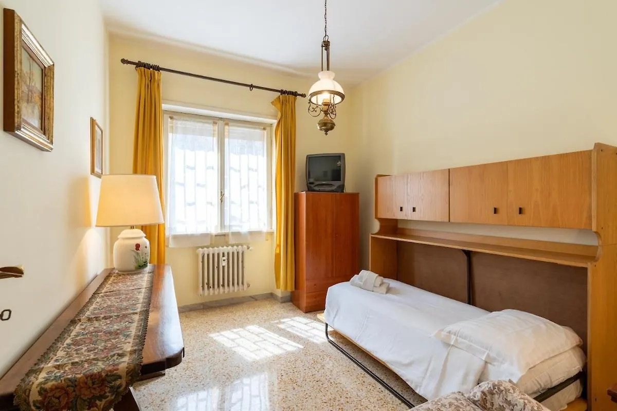 Daire Colosseum 15 Minutes Away Big, Bright & Central Roma